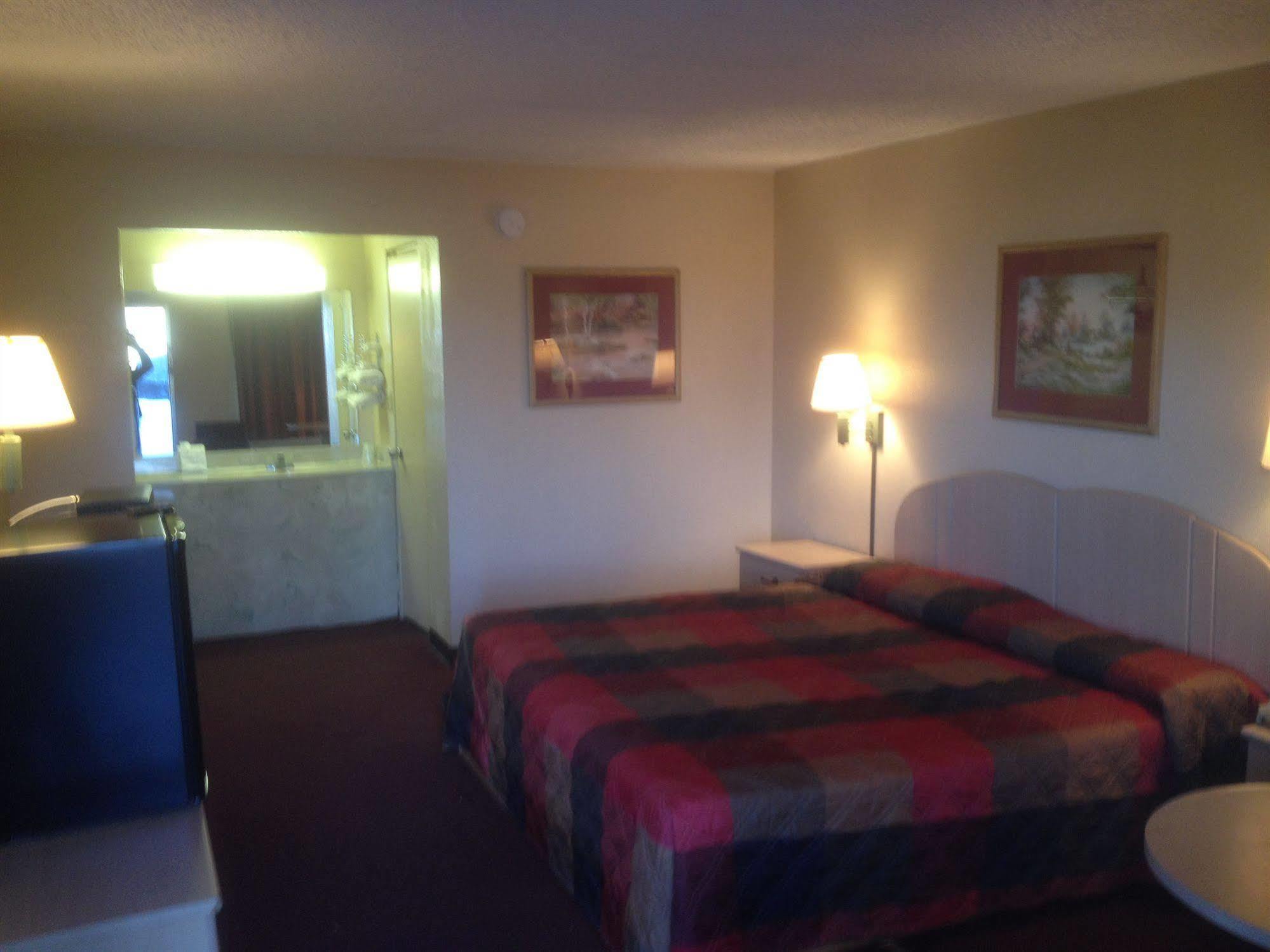 Executive Inn Calhoun Buitenkant foto